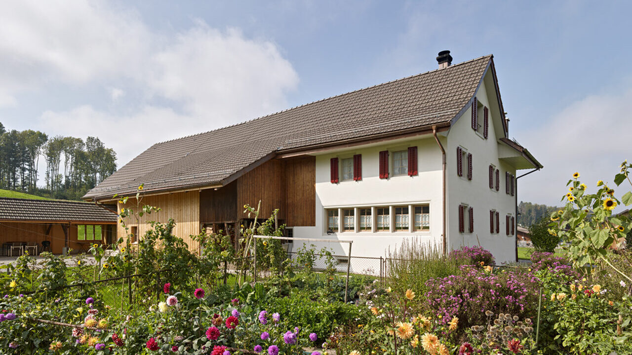 Umbau Bauernhaus in Oetwil am See Slide 1