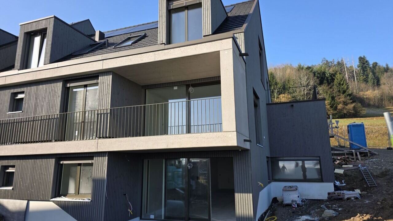 Fertiggestellte Mehr- und Doppelhäuser in Egg Slide 2