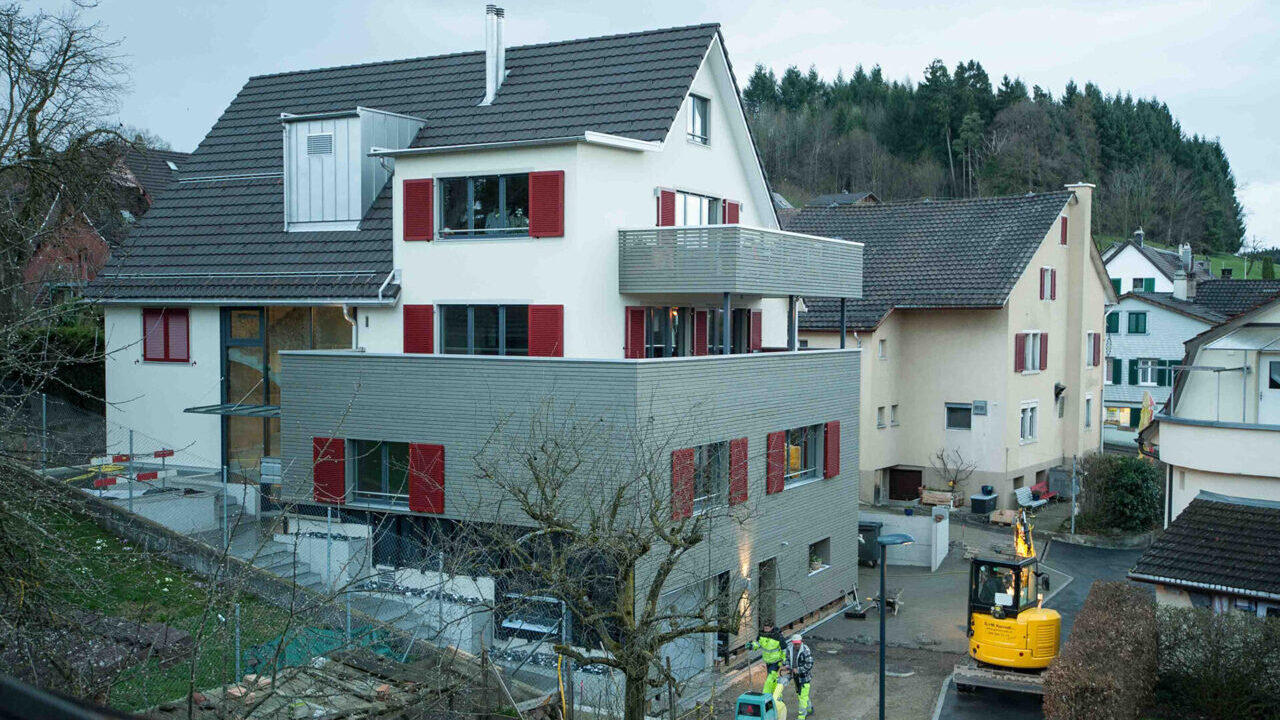 Mehrfamilienhaus in Bertschikon Slide 1