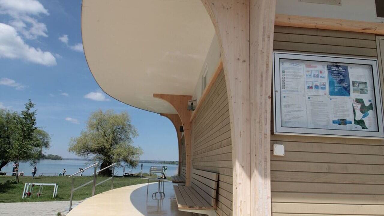 Badehaus Egg Slide 6