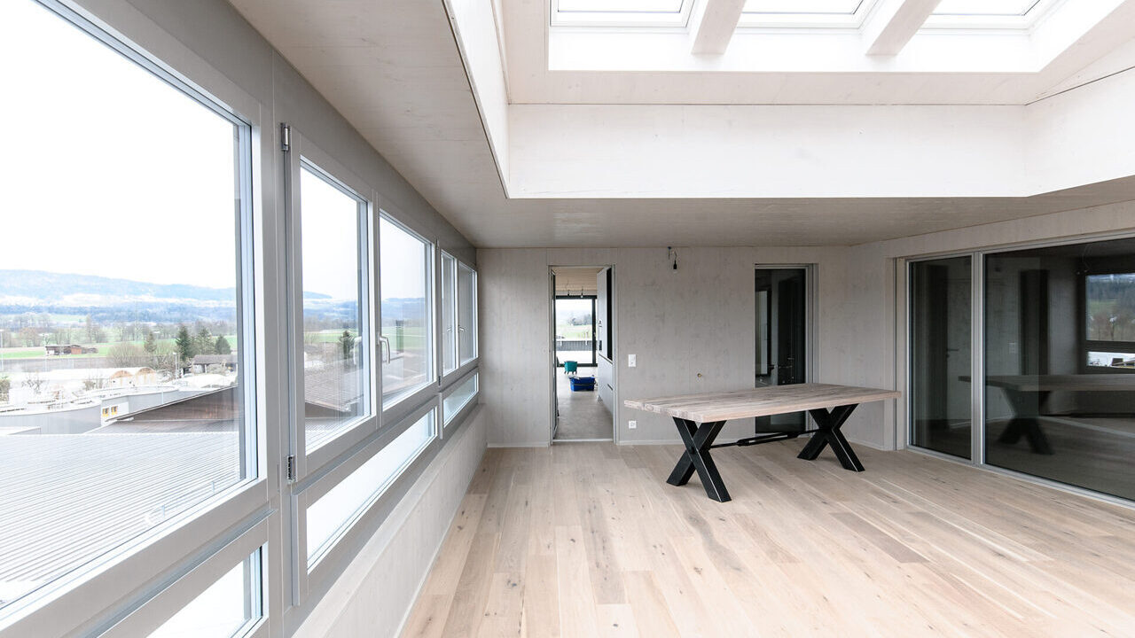 Mehrfamilienhaus in Gossau ZH Slide 2