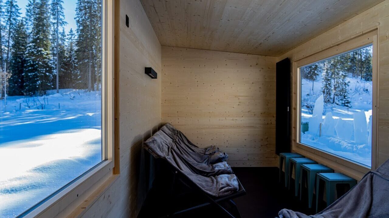 Saunawagen in Arosa Slide 4