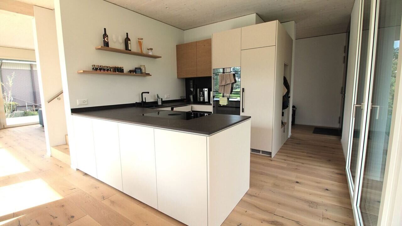 Einfamilienhaus in Rüti Slide 3