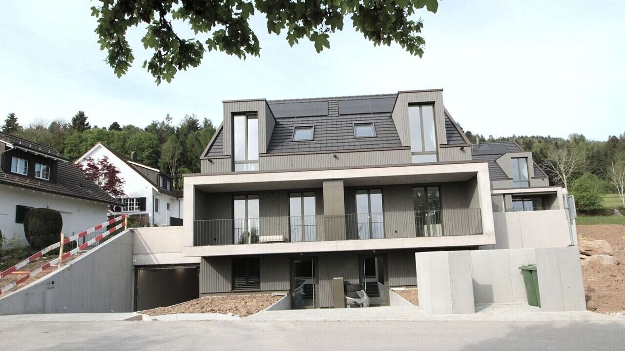 Mehr- und Doppelhäuser in Egg Slide 2