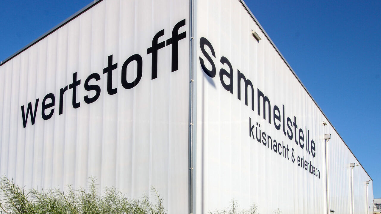 Neubau Sammelstelle in Küsnacht Slide 1