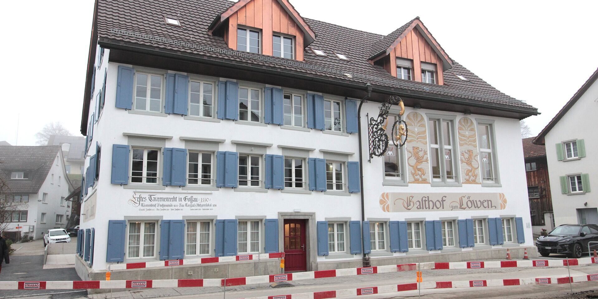 Sliderbild: Wo Holz Tradition und Moderne vereint.