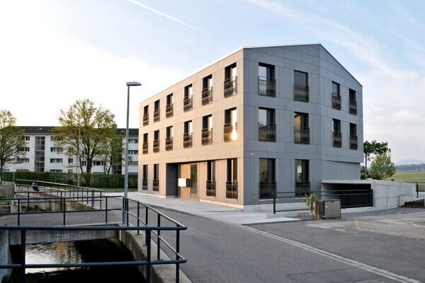 Mehrfamilienhaus in Gossau/ZH