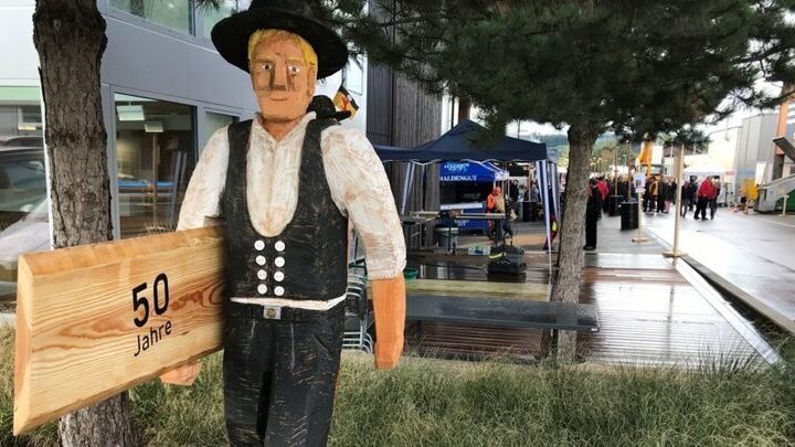 Bild zum Text: 18.09.2022 - Zürioberland24.ch: Grosses Fest zum 50-Jahr-Jubiläum