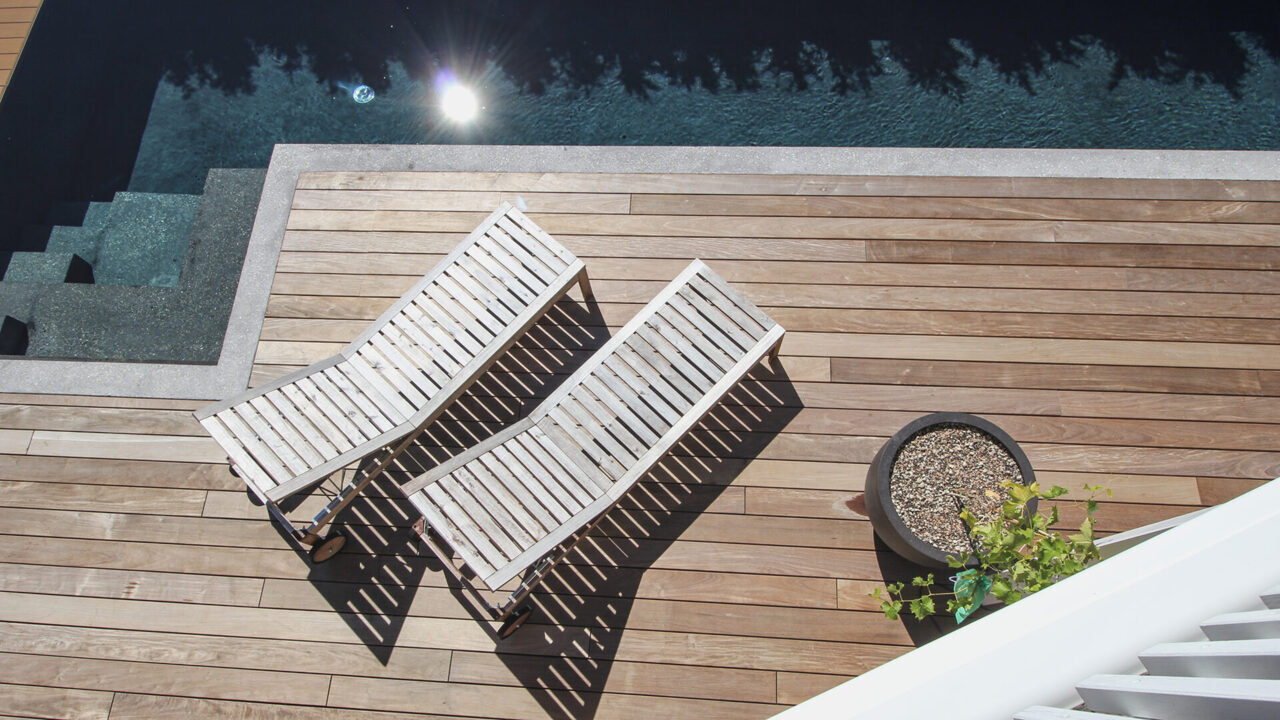 Poolumrandung in Grüt Slide 1