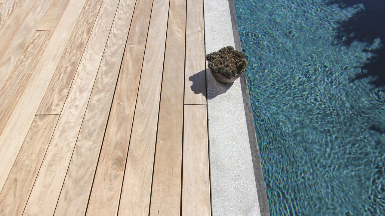 Poolumrandung in Grüt Slide 4