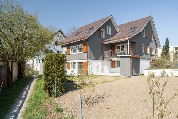Doppeleinfamilienhaus Hombrechtikon