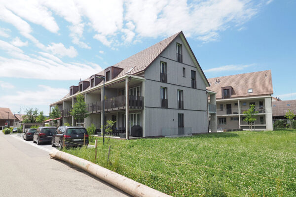 Mehrfamilienhaus in Nänikon